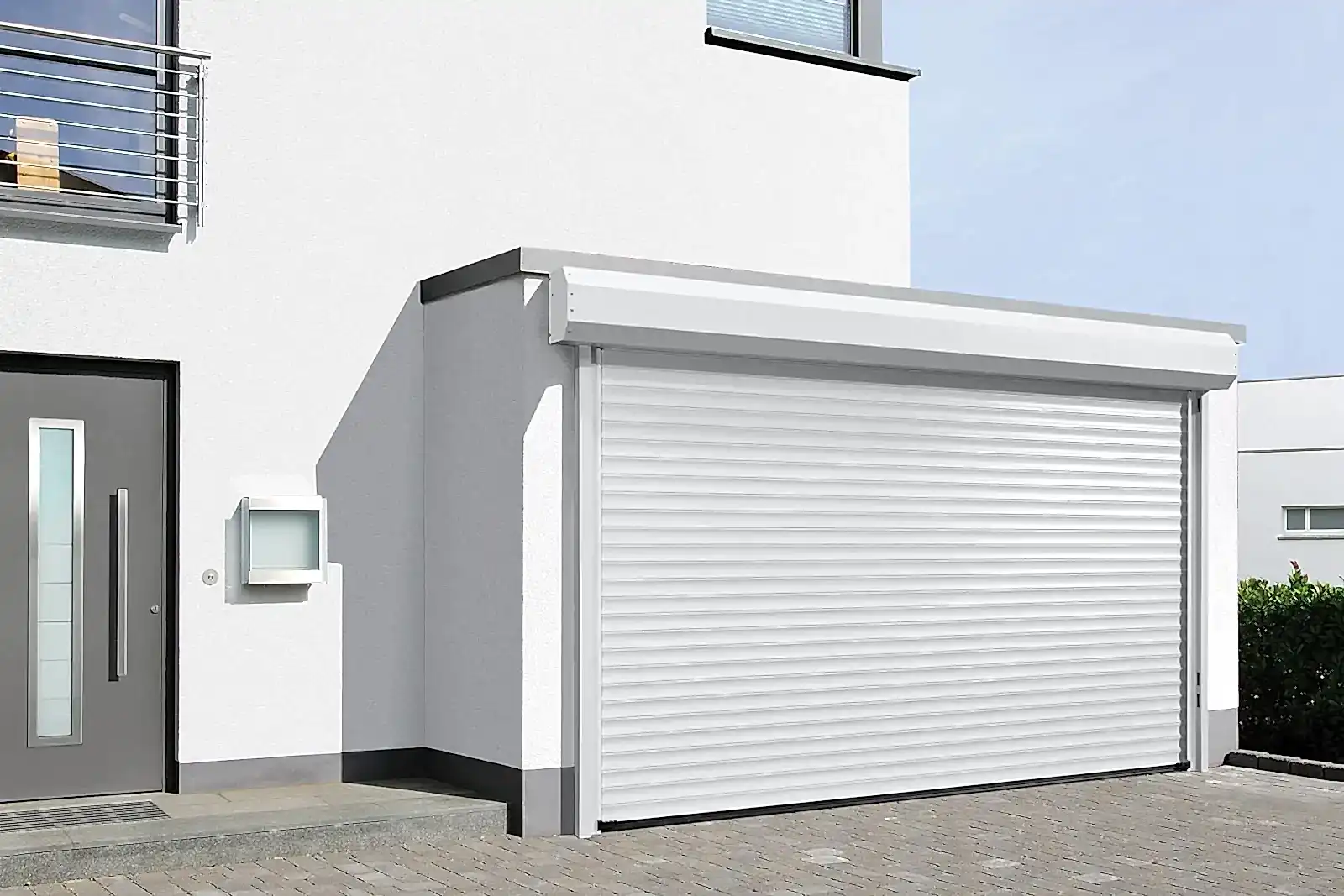 Роллетные ворота в гараже