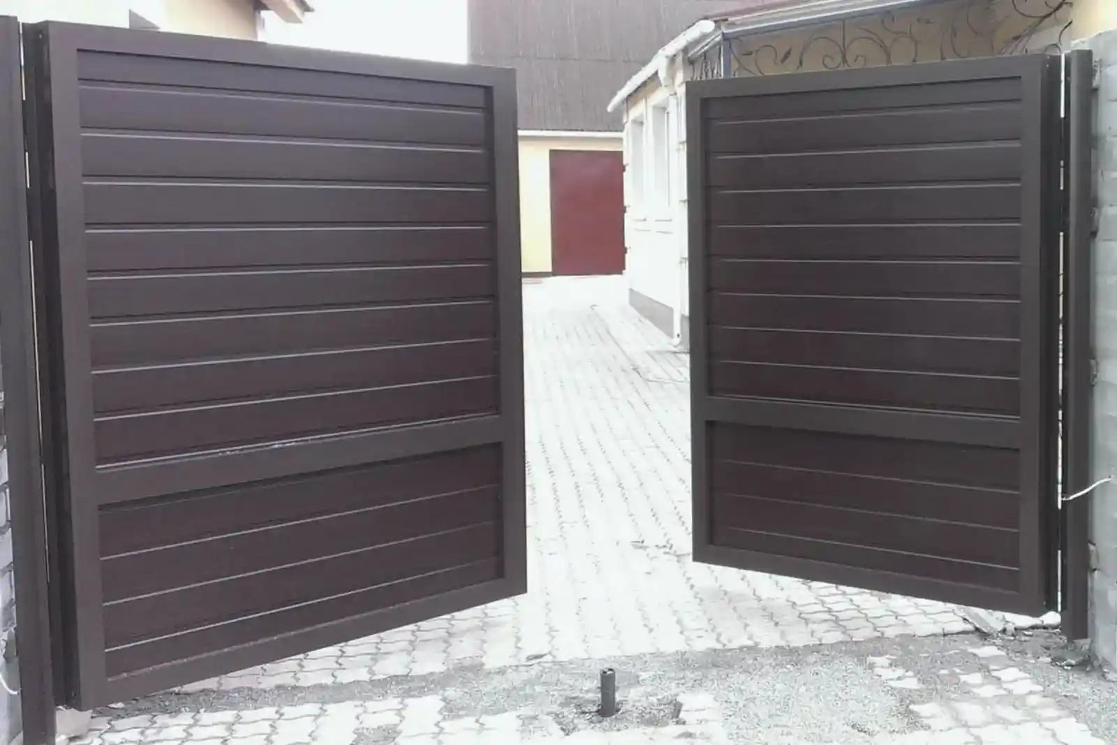 Ворота из алюминиевого профиля